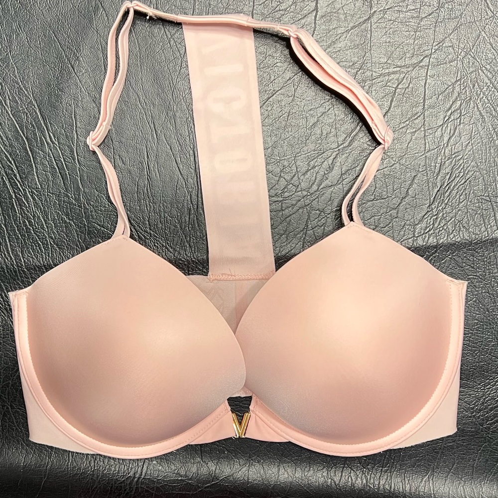 Victoria’s Secret Front close racer back push up bra